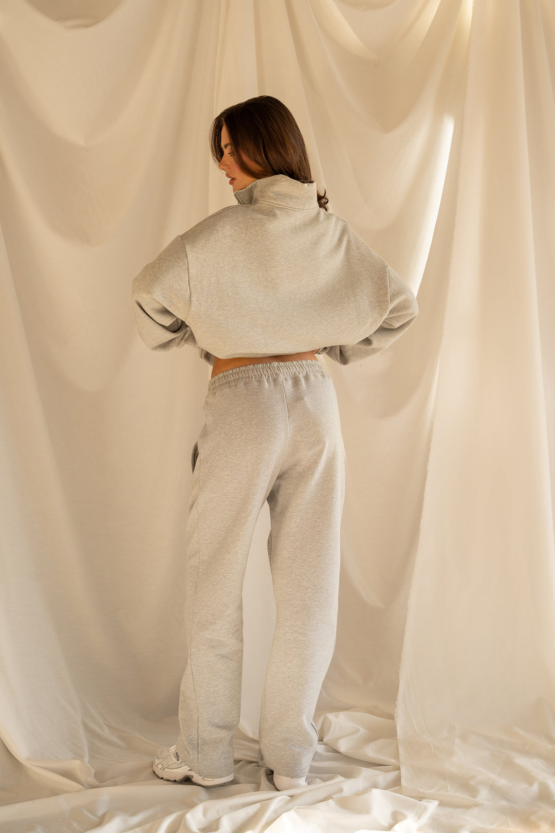 'The New Rich' Quarter Zip sweater 'Grey Melange & Burgundy'