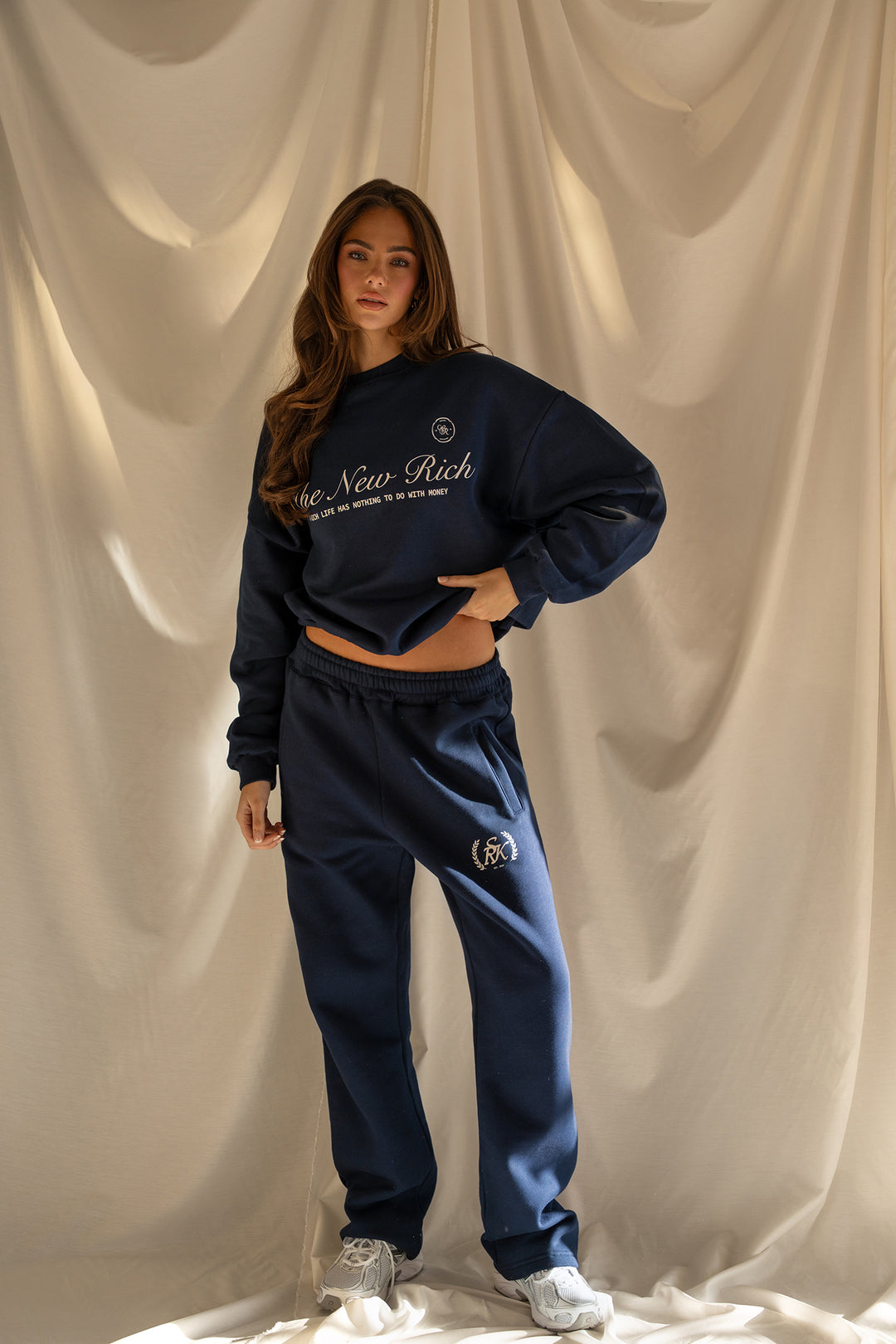 'The New Rich' Sweater 'Navy'