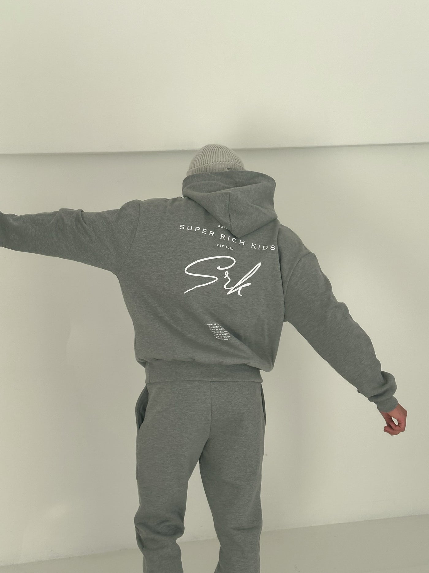 Hoodie Grey Signature