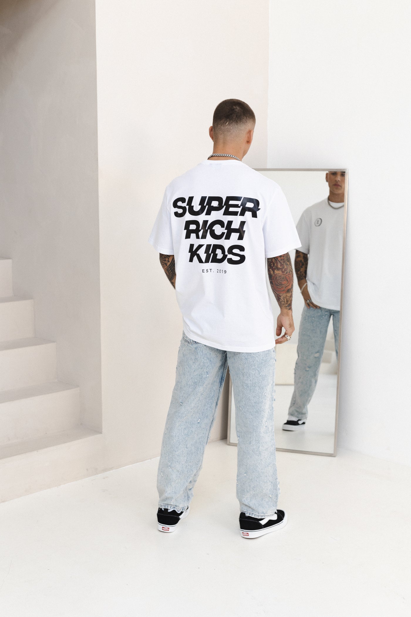 T-Shirt 'Super Rich Kids' Wit met Zwart