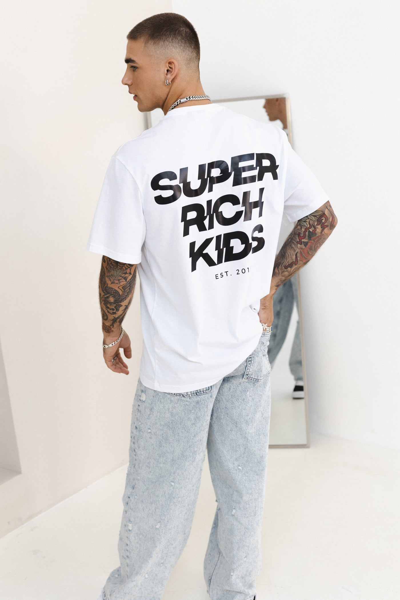 T-Shirt 'Super Rich Kids' Wit met Zwart
